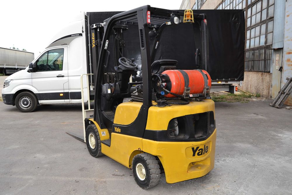 Вилочный погрузчик YALE GLP20VX 2 т. 4.9 м.