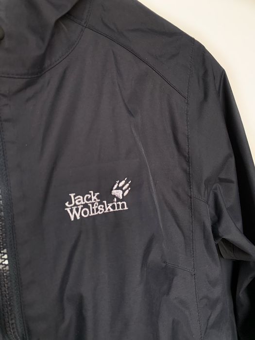 Курточка жіноча Jack Wolfskin