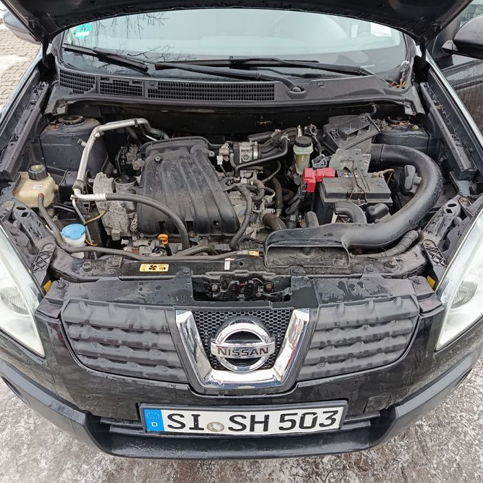NiSSAN   QASHQAI -  1 właściciel,lakier oryginał,książka serwisowa .
