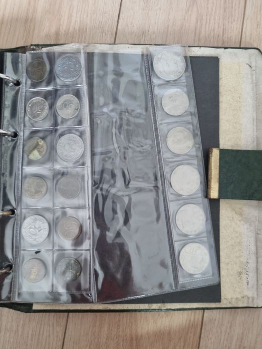 Zestaw monet kolekcjonerskich