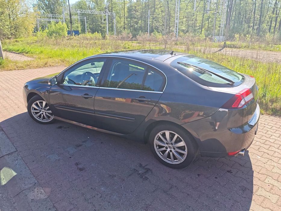 Renault Laguna Renault Laguna 3 2.0 dCi 150KM Initiale Paris 2012