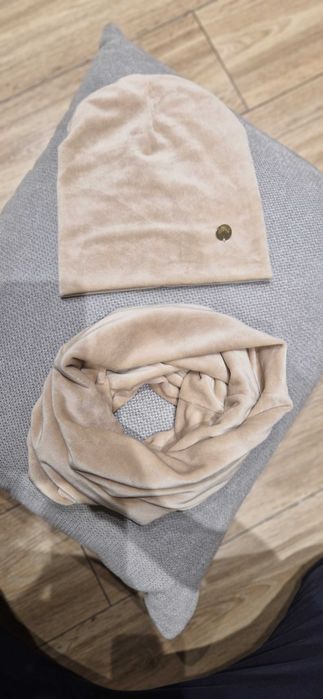 Komplet czapka + komin Monnari