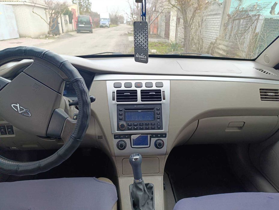 Продам Chery Elara 2.0 л.