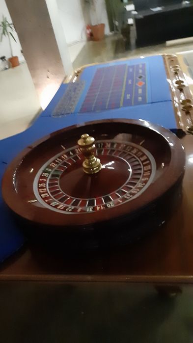 Солодка вата,оренда батута Роблокс,лабірінт,батут сетка,электомо