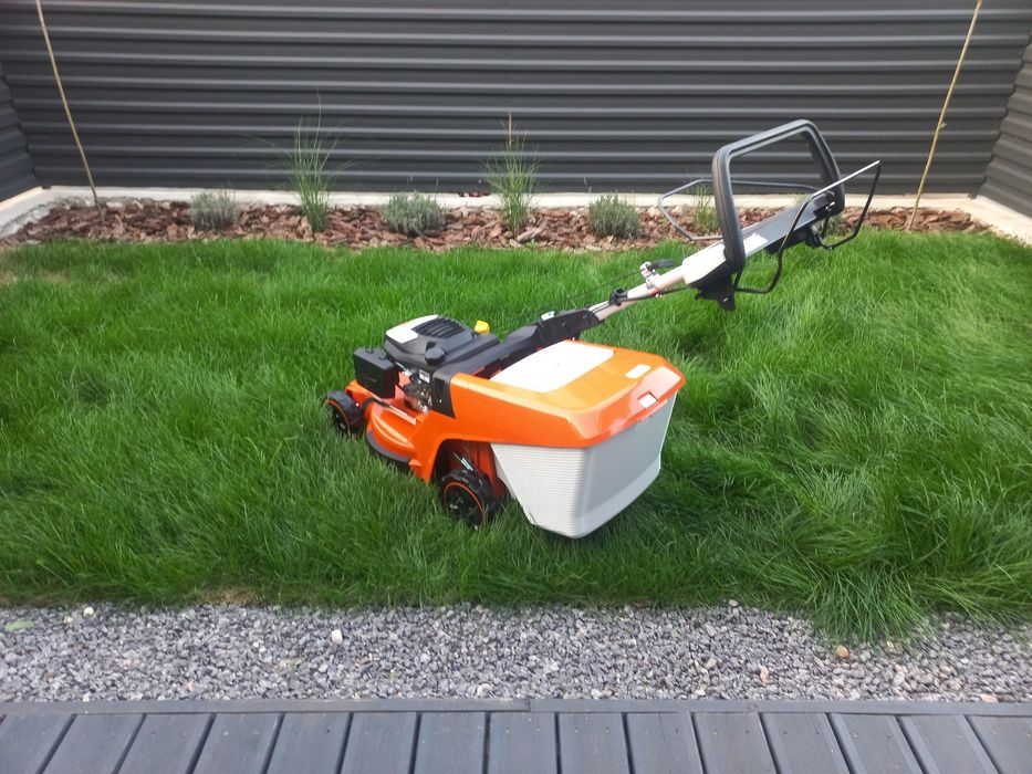 Газонокосарка   STIHL-448.
