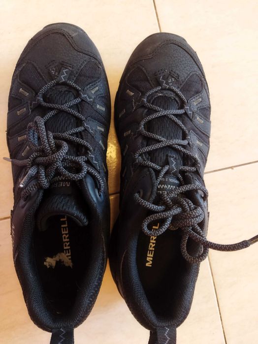 Ténis Merrell Pretos