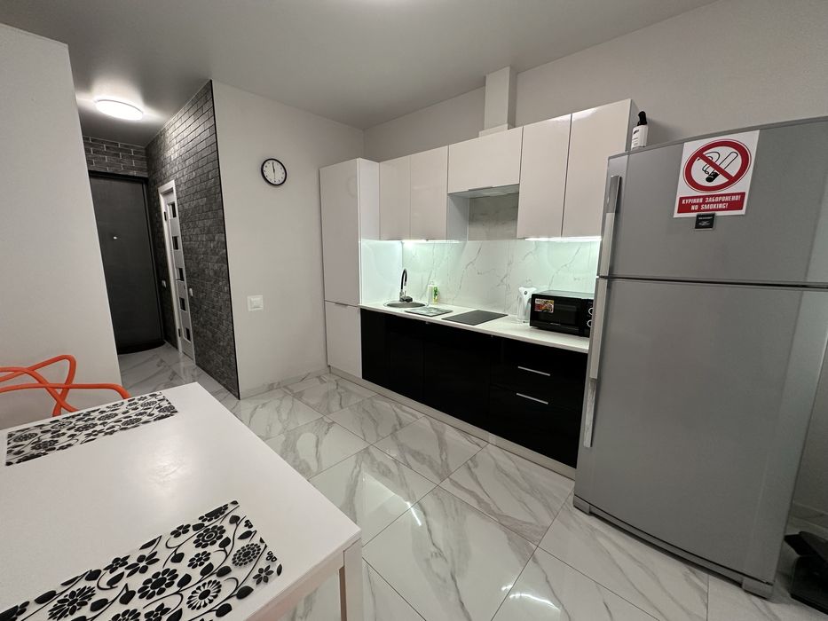 Посуточная аренда  ул.Николая Боровского