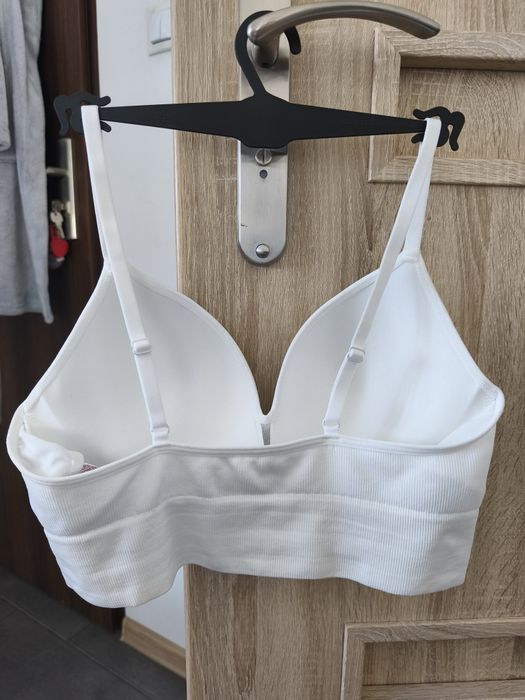 Biustonosz w rozmiarze L