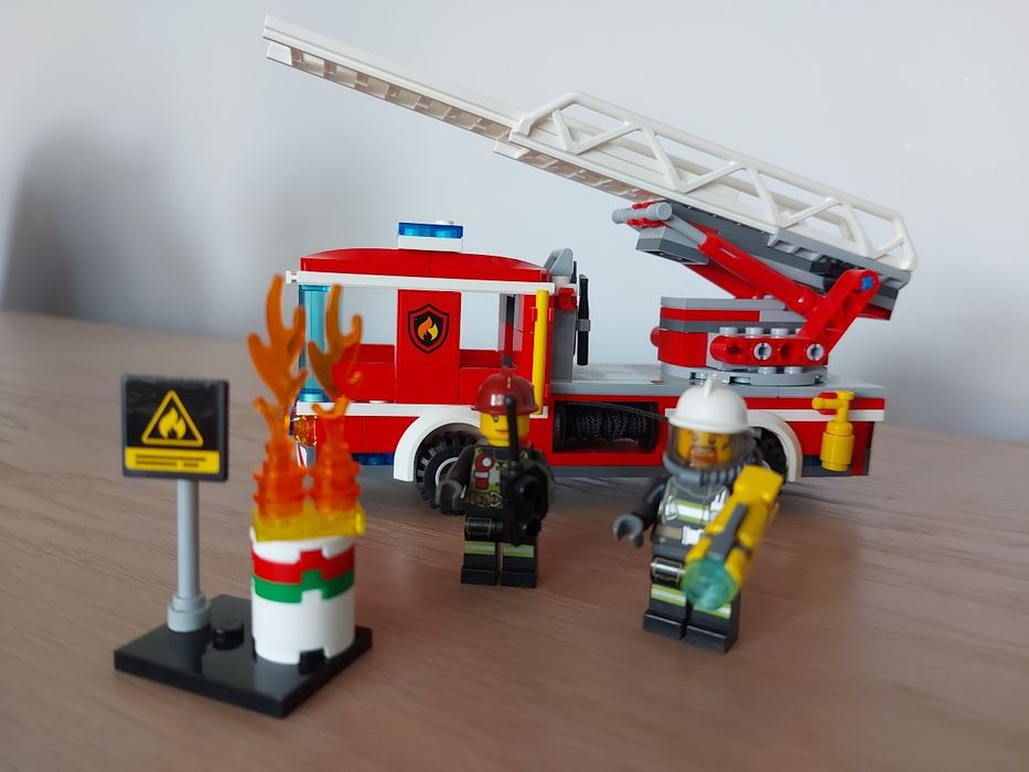 Lego City wóz strażacki z drabiną