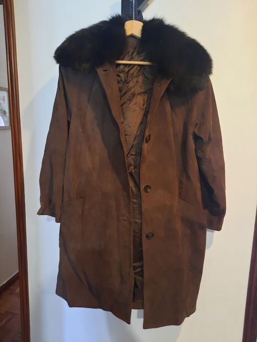 Casaco em pele castanho