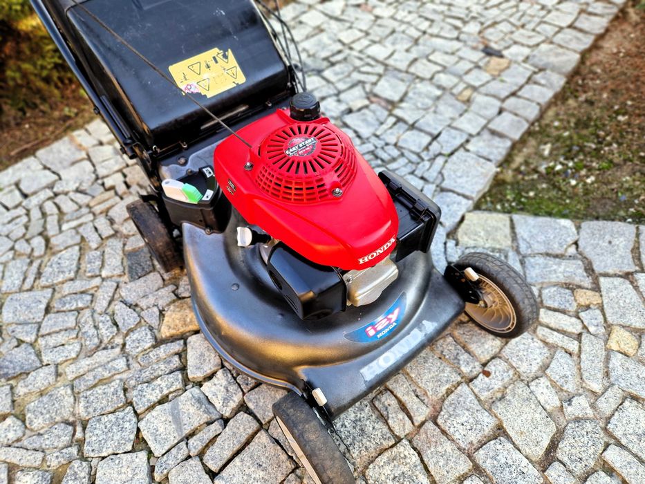 Kosiarka spalinowa HONDA IZY HONDA 5,5KM - napęd łopatki - po SERWISIE
