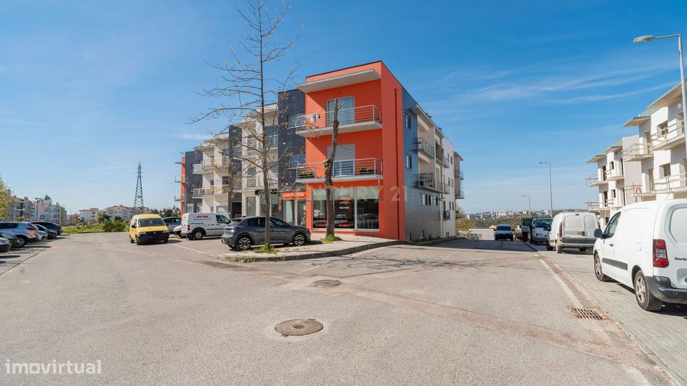 Apartamento T3 Leiria | garagem + arrecadação — Leiria, Pousos, Barreira E Cortes, Leiria