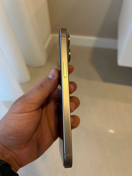 iPhone 15 Pro Max 256GB Titânio Natural