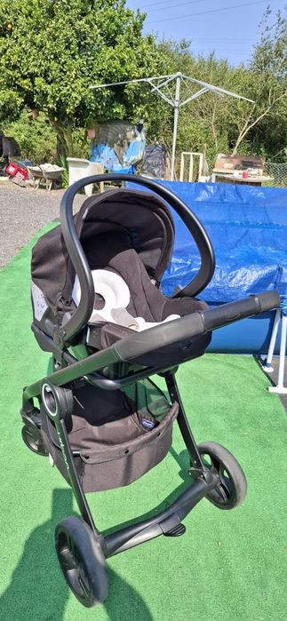 Carrinho bebe Chicco Urban Trio - 3 em 1