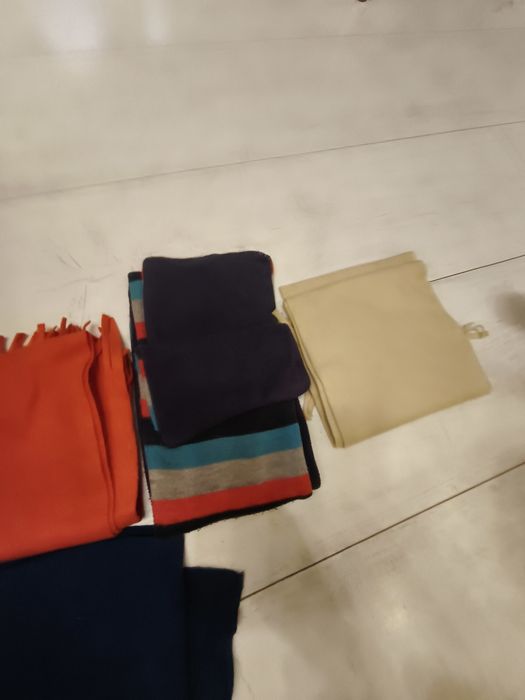 szaliki dzieciece 4 szt