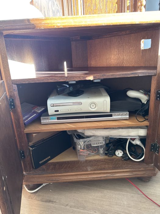 Dębowa komoda pod telewizor