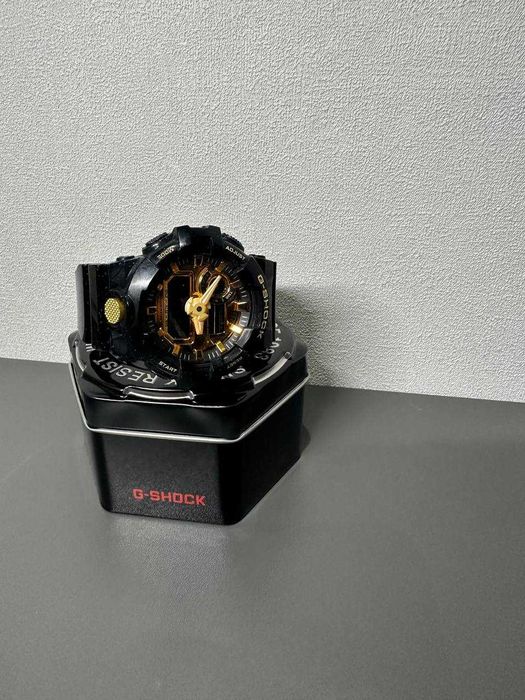 Новий Оригінал Casio G-SHOCK GA-710GB-1AER. Золотий з чорним Касіо