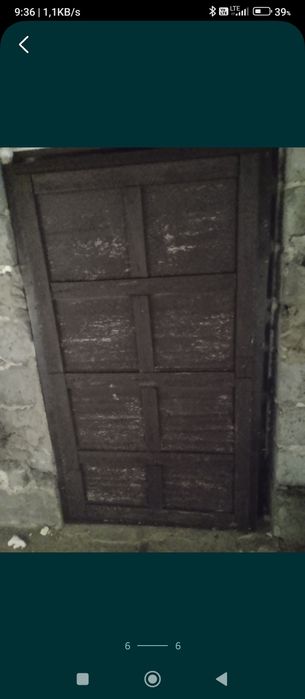 Drzwi do budynku gospodarczego