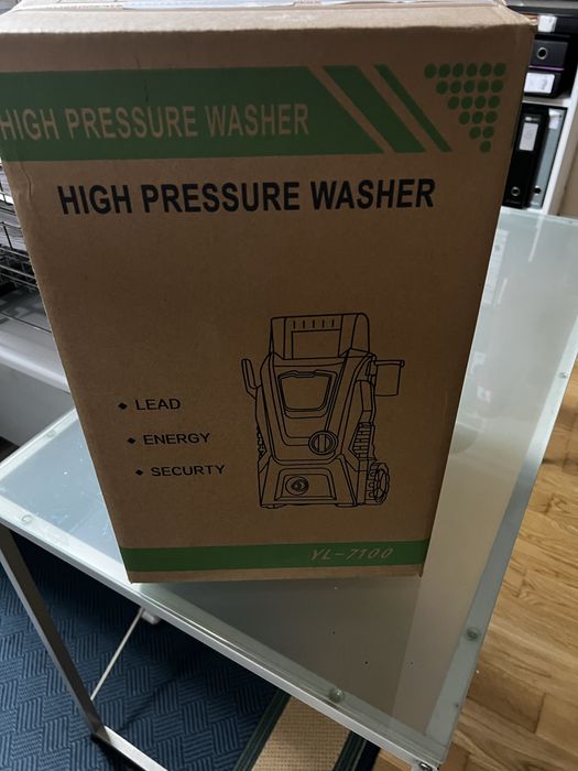 Maquina alta presao  boa para lavagens