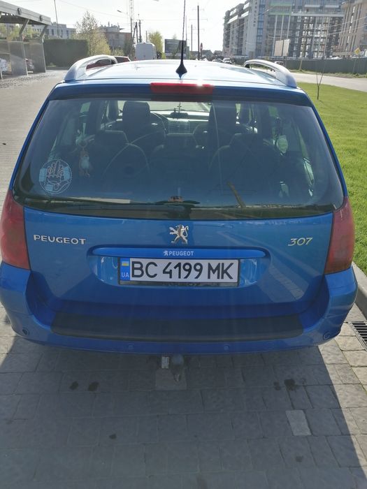 Пежо 307 SW в отличном состоянии. .