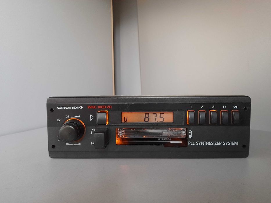 Radio Grundig WKC1800VD Mercedes w201 w124 w126