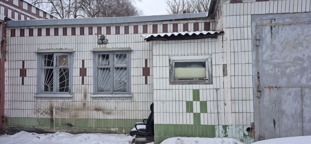 Продам гараж в районі центру переливання крові можна під СТО