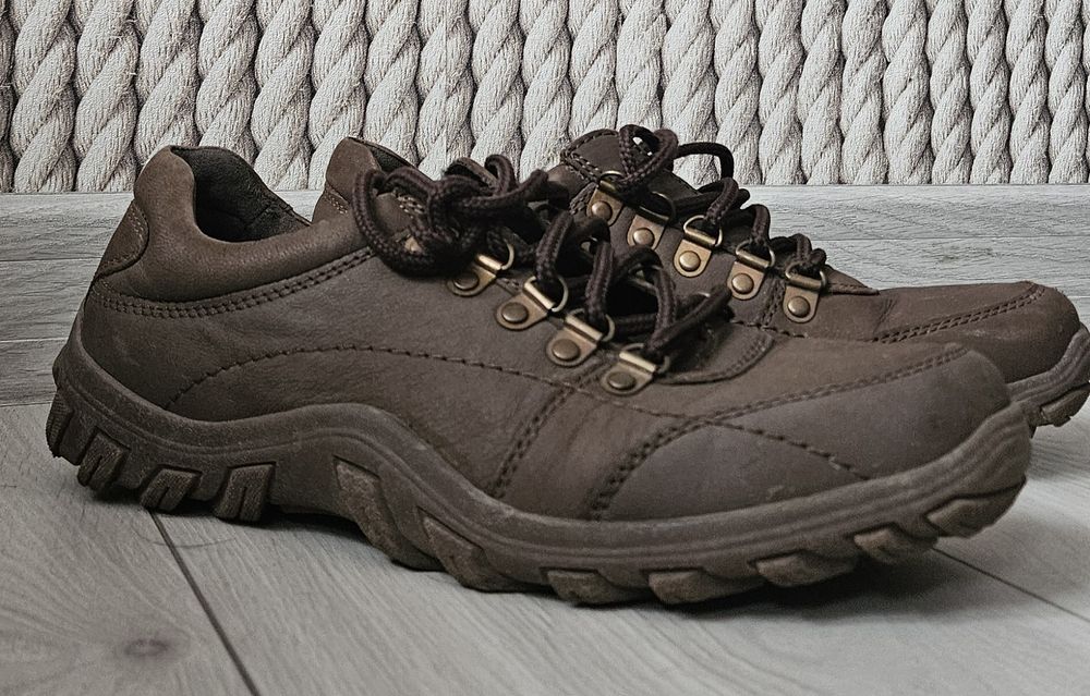 Buty skórzane Lasocki.