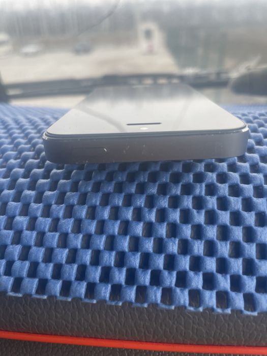 Iphone 5S rsim В відміному стані