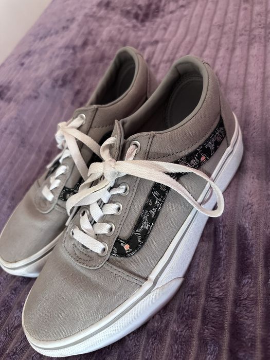 Vans plataforma cinzentos