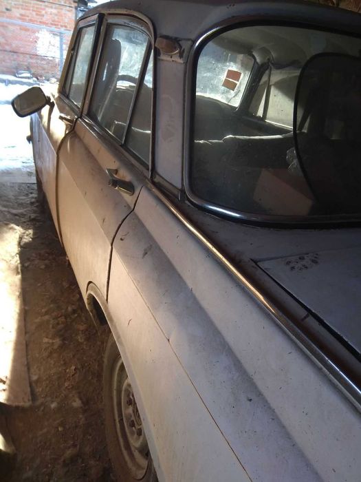 Двигун Автомобіль "Москвич-408" + запчастини.