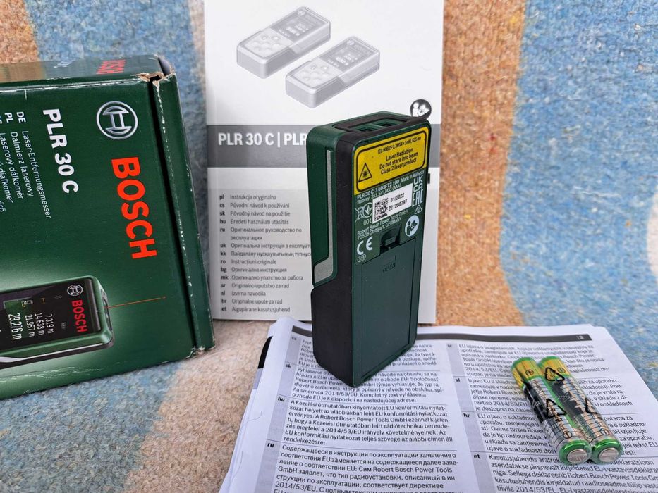 Bosch PLR 30 C Лазерний далекомір, рулетка