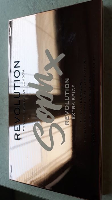 Paleta cieni Revolution