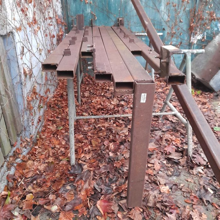 Stal konstrukcyjna.Profile.Kątowniki.Rury.Słupy.