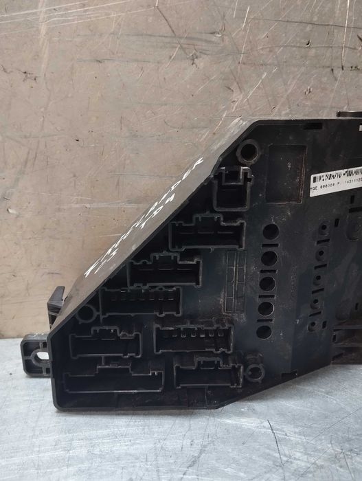 Caixa de Fusiveis Landrover Freelander 98-05 Ref: YQE000380 R