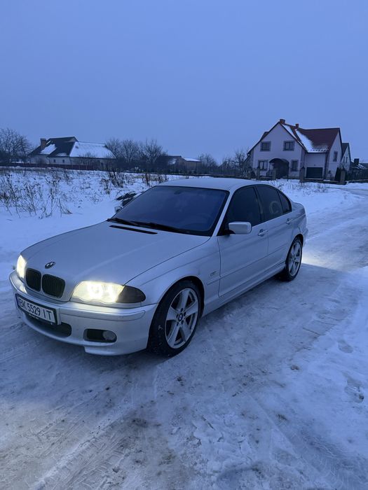 BMW E46 330d.