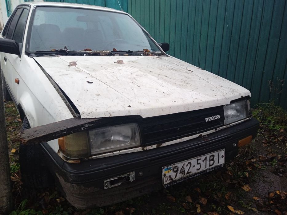 Продам Мазду 323