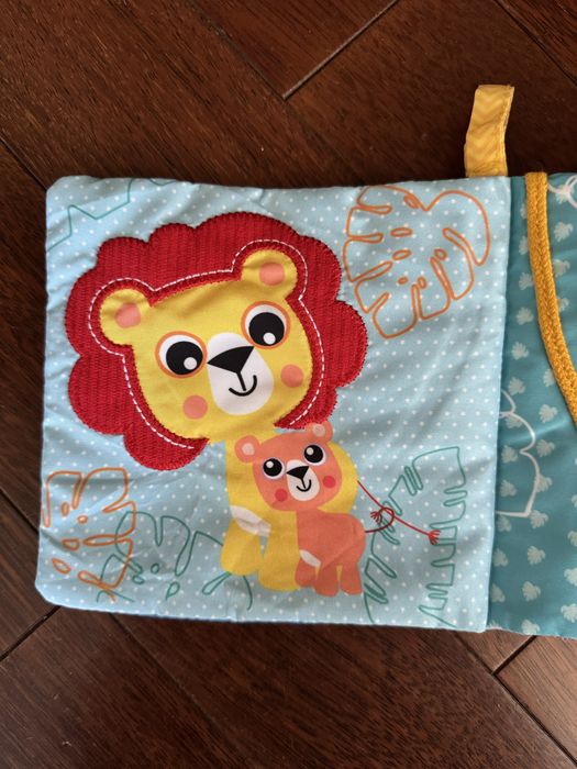 Розвиваюча книжка Chicco