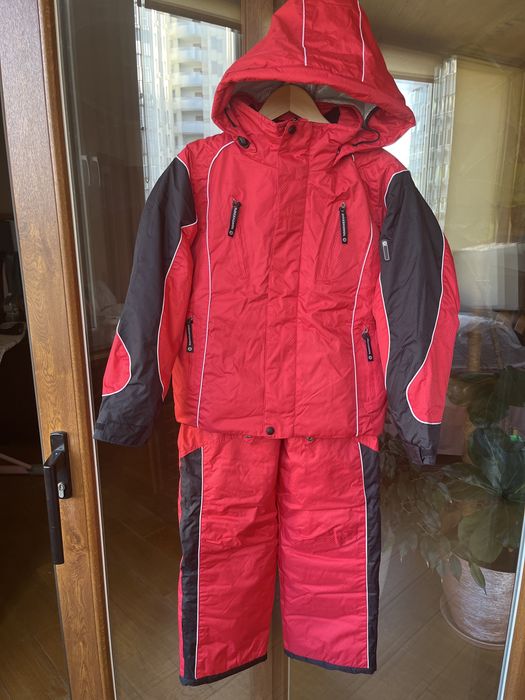 Комбінезон зимовий новий 140 см Rossignol