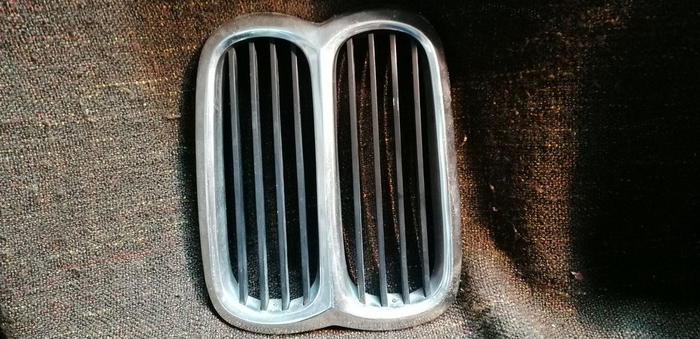bmw 2002 grelha central alumínio 2ª serie