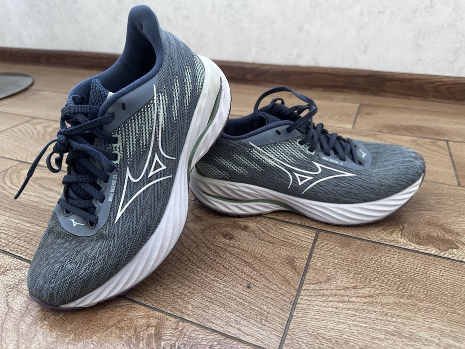 Кросівки Mizuno Wave Inspire  39 розмір 25устілка