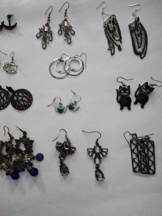 SALDOS - Lote 14 pares de brincos