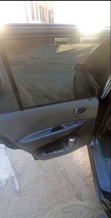 Автомобіль Mazda premacy