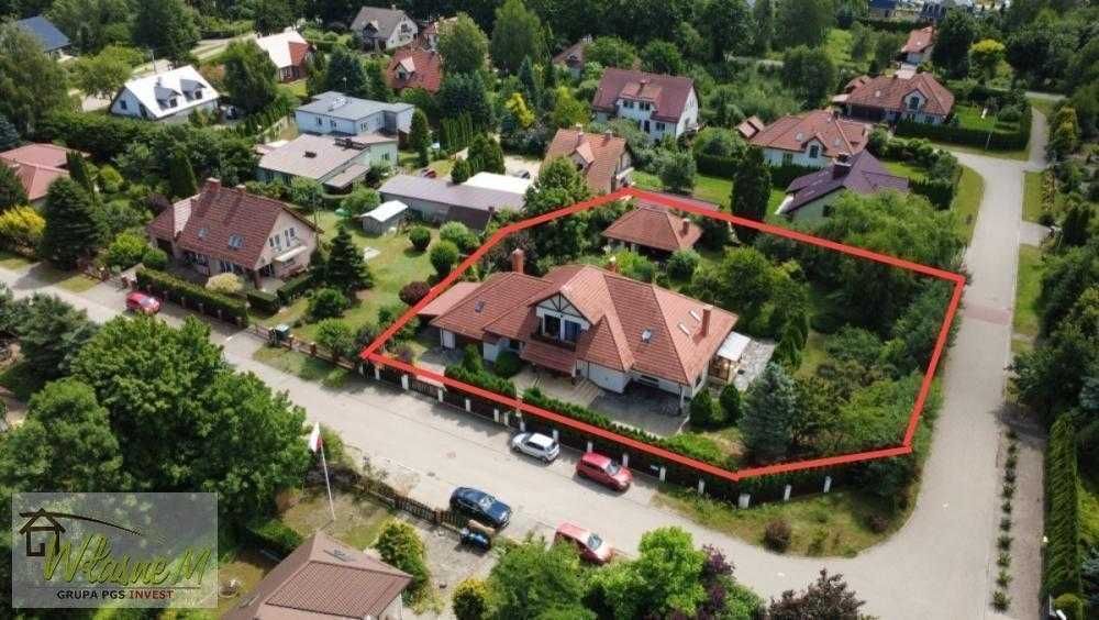 Dwurodzinny dom z pięknym ogrodem