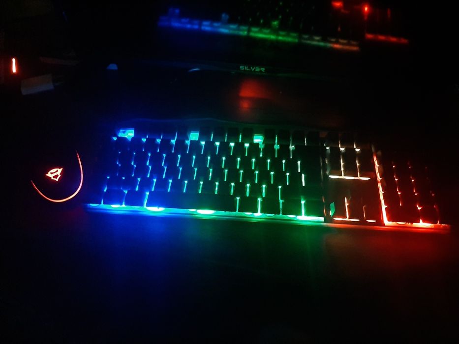 Teclado e rato gaming