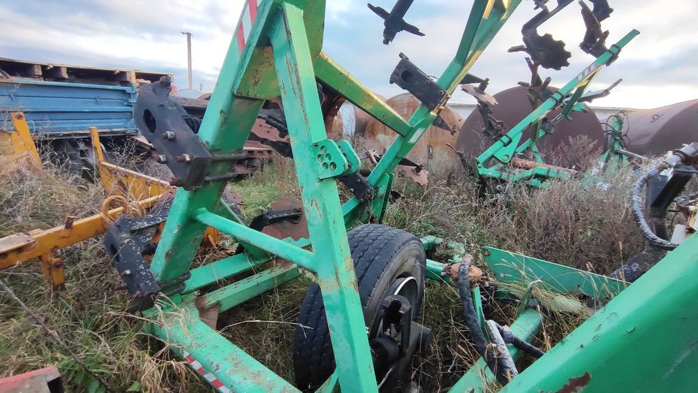 Агрегат для внесеня безводного аміаку Нітромайстер 9-45