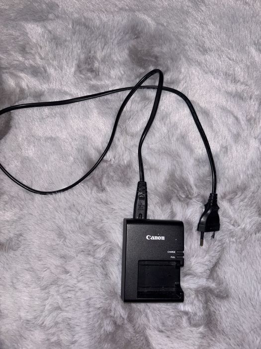 Canon EOS 4000D como nova