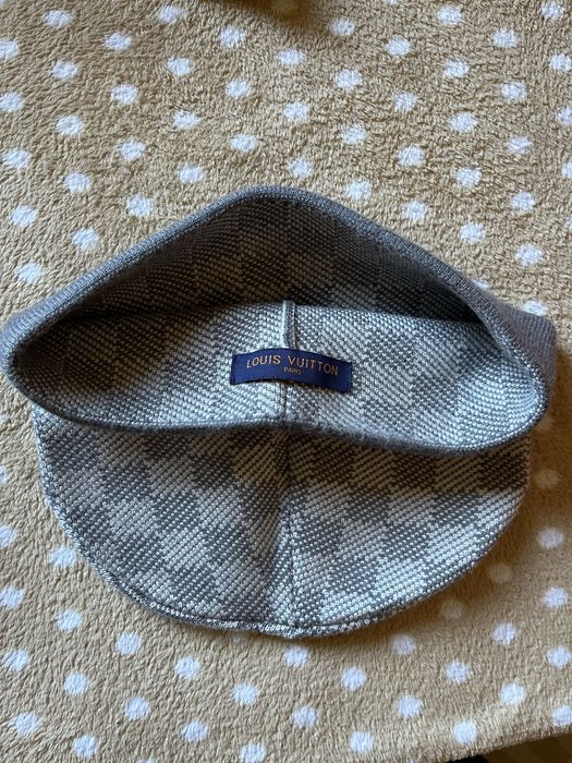 Louis vuitton cizento