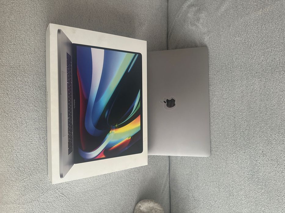 MacBook Pro 16” | i7 6-Core | 32GB RAM | SSD 512GB | Retina | PRO