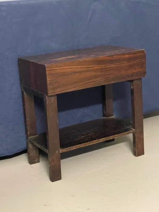 Mesinha em pau-santo – madeira maciça