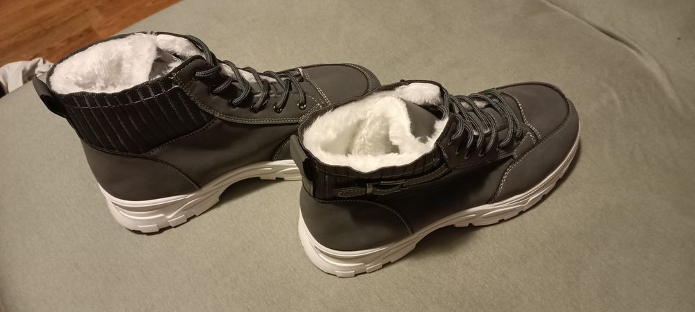 Buty zimowe damskie